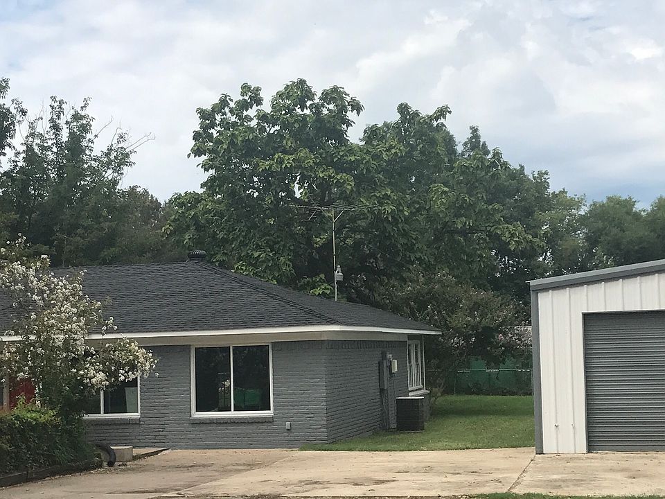 1st image of 1313 Elm Dr