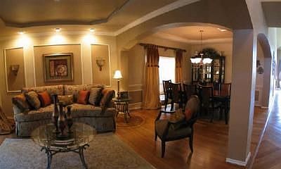 2nd image of 3405 Wentworth Way