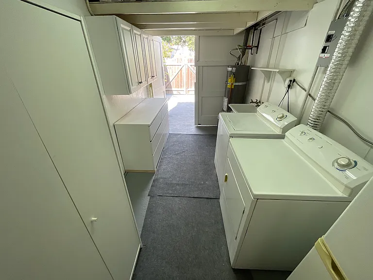 Braddock Dr — Photo 17