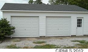 Detached 2 car garage