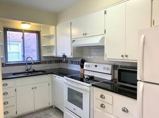 654 Eastmoor Blvd #B, Columbus, OH 43209