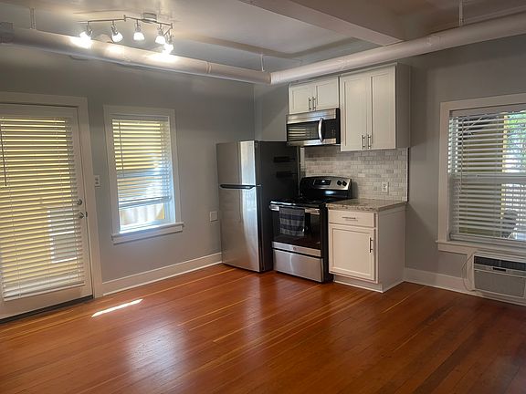 4th image of 135 Almond St Unit 1