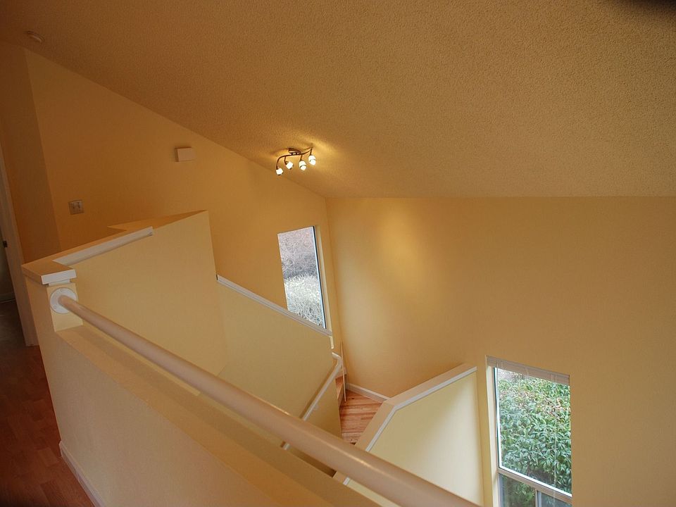 2nd image of 436 Seagull Ct