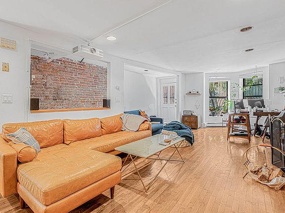 5th image of 393A 14th St #1