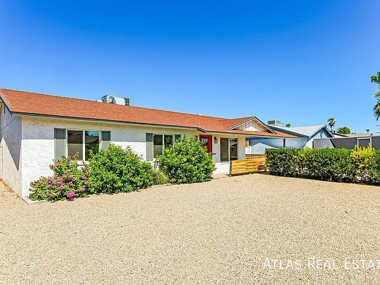 14820 N 36th Pl — Photo 3