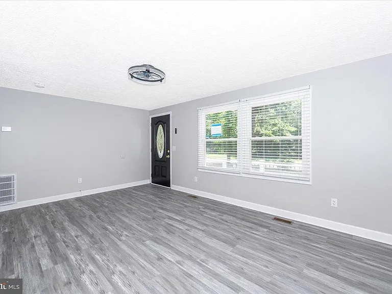 12284 Bandera Ln — Photo 6