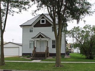 117 Magill Ave, Readlyn, IA 50668