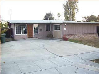 1st image of 667 Lakewood Dr