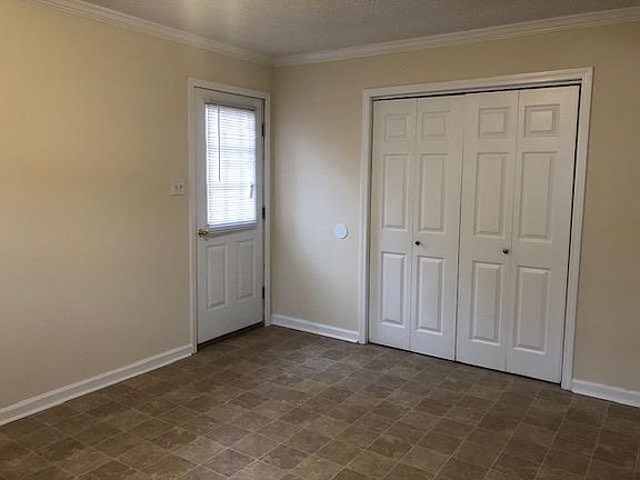 4th image of 204 Apache Dr