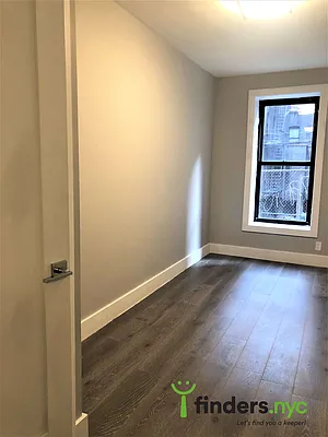 Rented by Clove Realty LLC | media 7