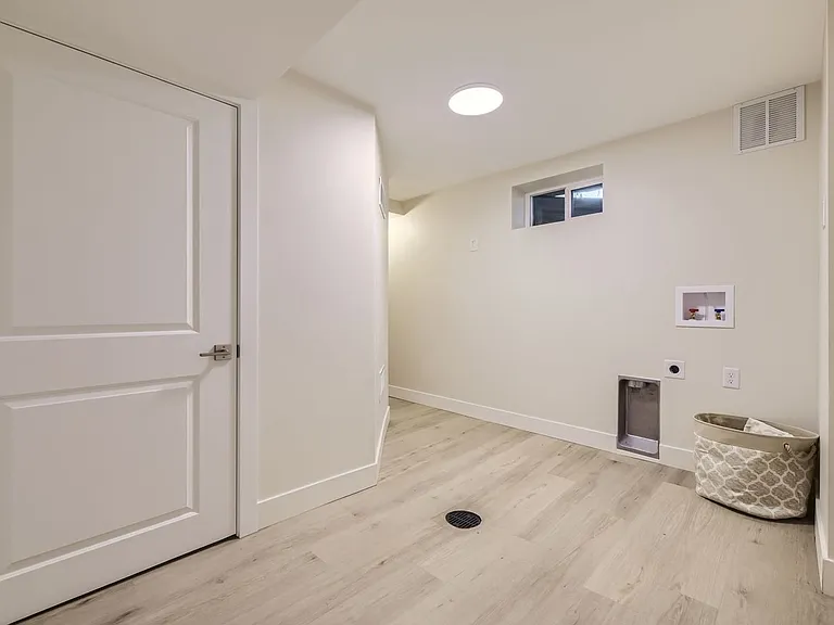 1505 Findlay Way — Photo 22