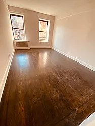 Rented by Metropolis Real Estate of Manhattan