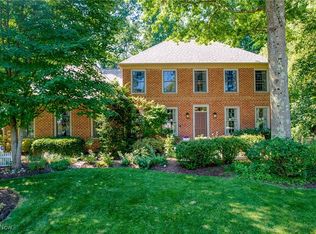 4312 Cobblestone Dr, Akron, OH 44321