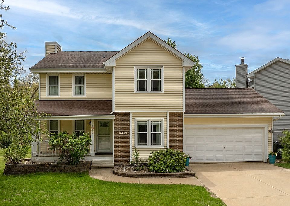 1st image of 4921 Willowbend Rd NE
