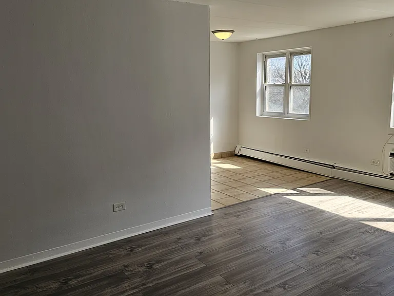 2025 W Granville Ave #305 — Photo 5