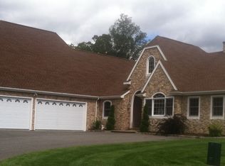 55 Sutherland Dr, Somerset, MA 02726