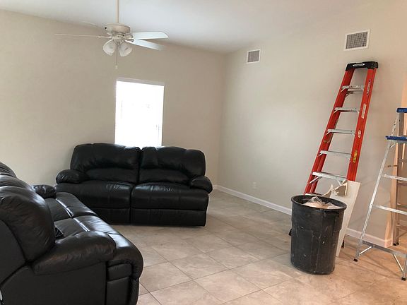 2nd image of 1492 Cloud Ln