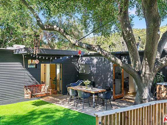 4th image of 20402 Paradise Ln