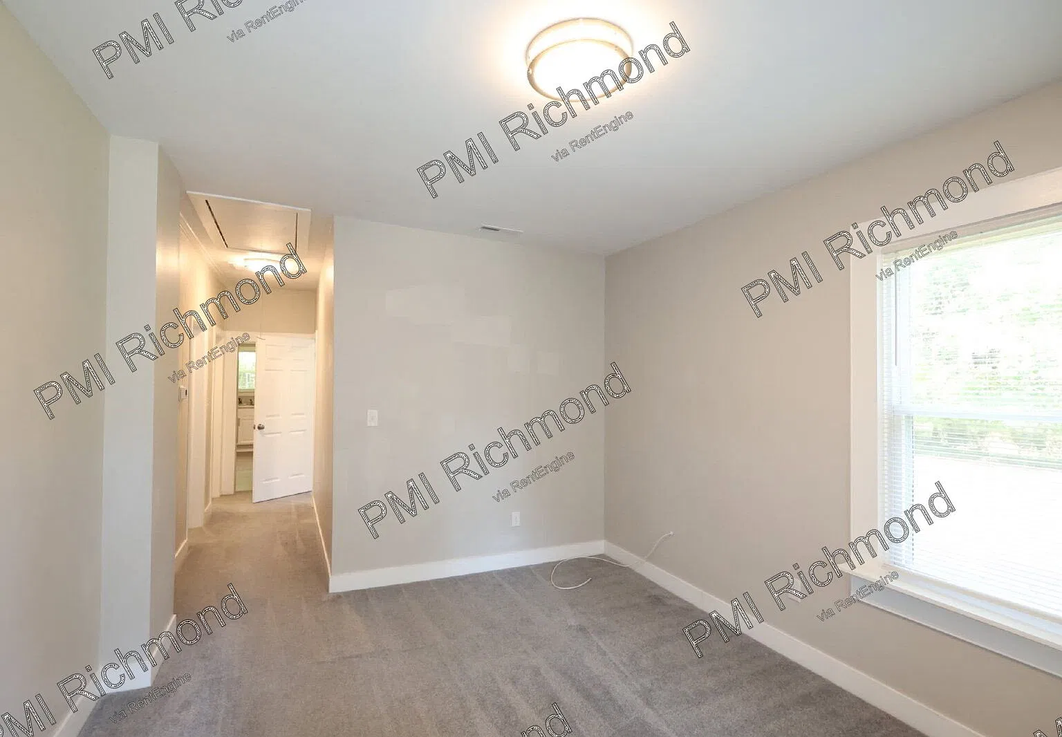 3 bed, 1.0 bath, 948 sqft, $1,650 — Photo 4