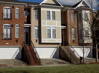 7738 Springs Village Ln, Charlotte, NC 28226