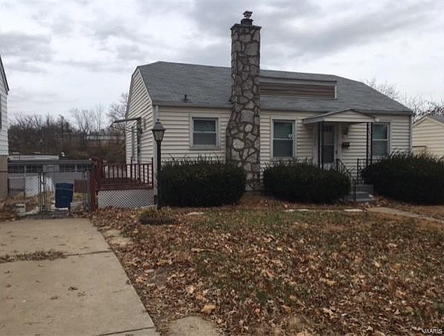 1st image of 7449 Chandler Ave