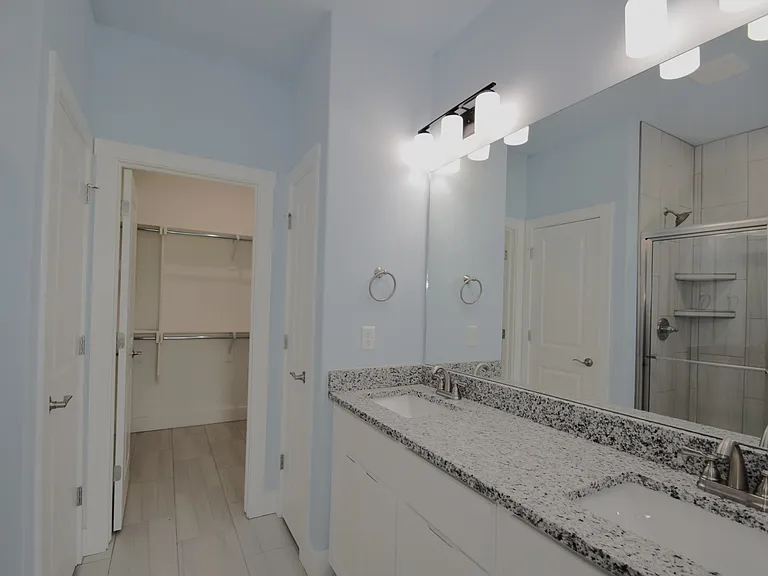 1850 Garnet Ave — Photo 7