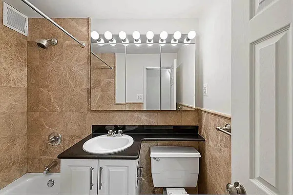 Rented by Douglas Elliman | media 15