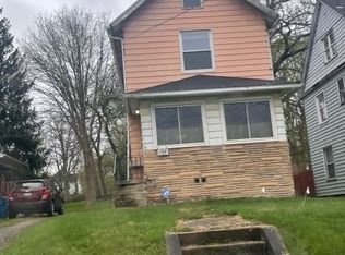 148 Park Ave, Struthers, OH