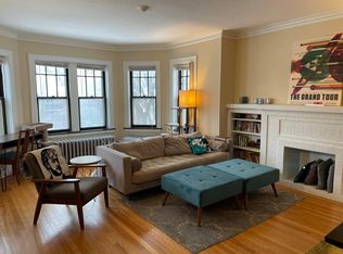 2327 W Winnemac Ave #3, Chicago, IL 60625