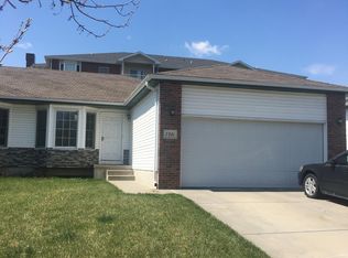 7211 S 16th St, Lincoln, NE 68512