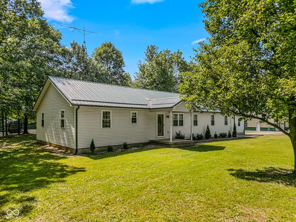 8065 S County Road 175 W, Commiskey, IN 47227