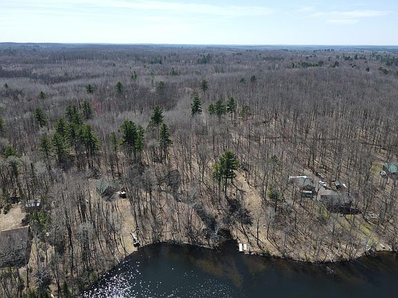 2nd image of 43 W Oak Rd