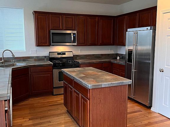 4th image of 17071 SW Sandhill Ln