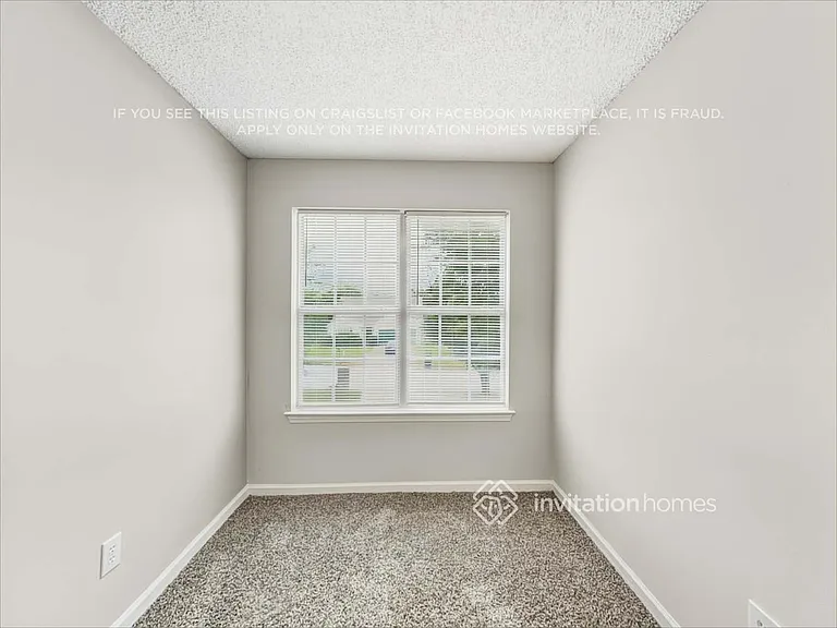 6931 Silver Grass Ct — Photo 22
