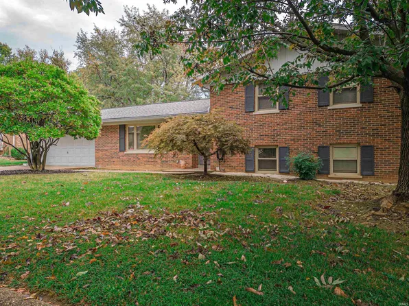 816 Magnolia Dr, Mount Vernon, IN 47620