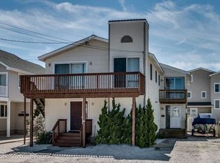 14 E 27th St, Avalon, NJ 08202