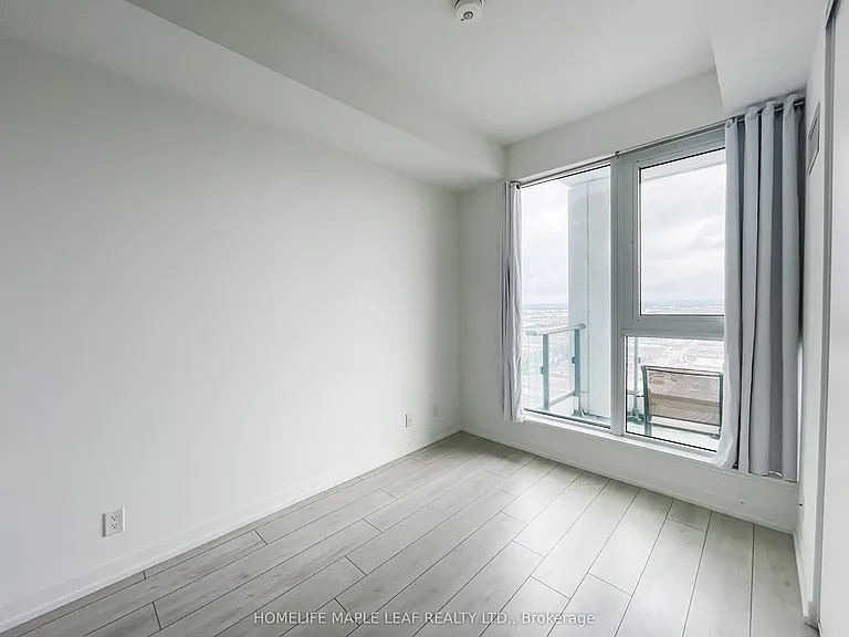 950 Portage Pkwy #2215 — Photo 5