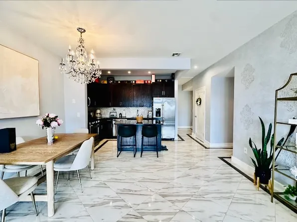 90 Bay Street Landing image 11 of 25