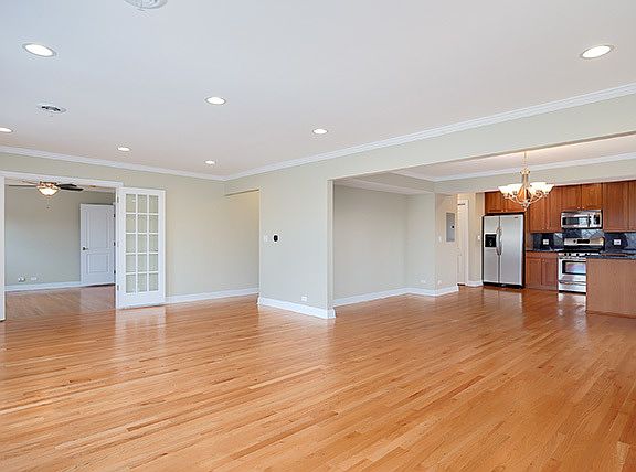 4th image of 612 Mulford St APT 501
