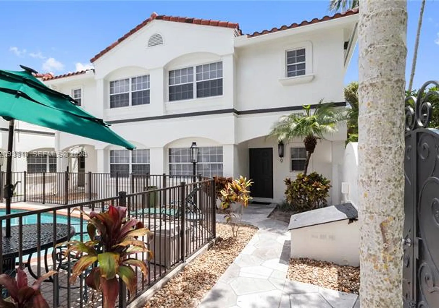 801 NE 1st St th 9, Fort Lauderdale, FL 33301 — Photo 2