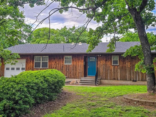 1614 Sherwood Rd, Eufaula, OK 74432