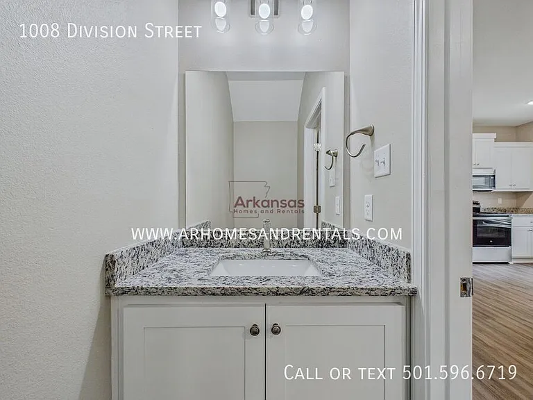 1008 Division St — Photo 9