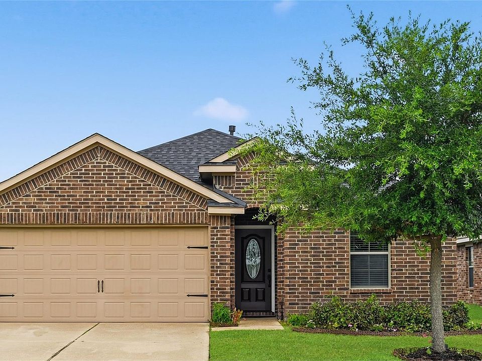 1st image of 24415 Pigeon Berry Dr