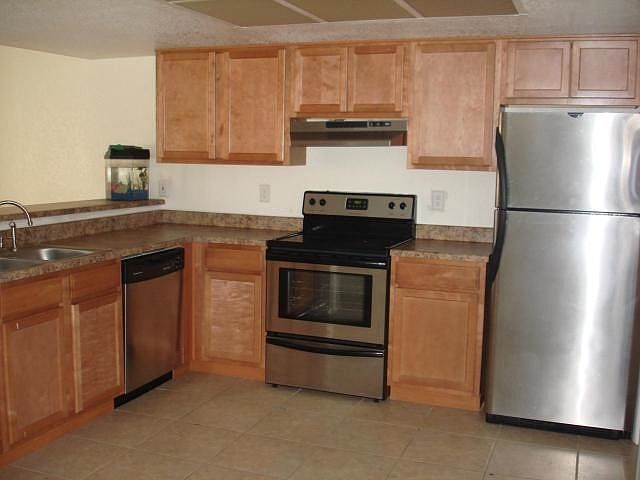 2nd image of 4828 W Orangewood Ave APT 101