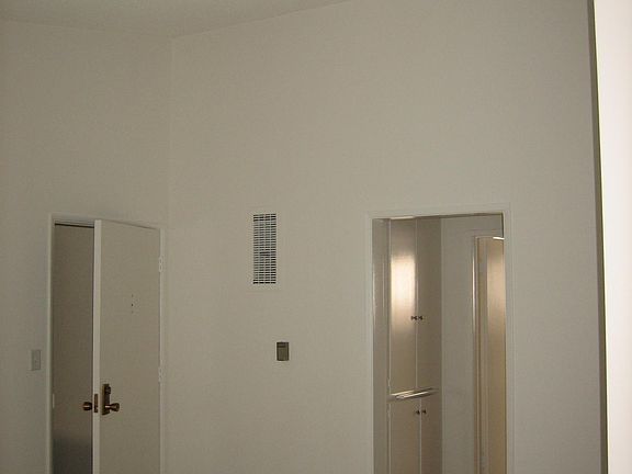 5th image of 1749 Butler Ave APT 6