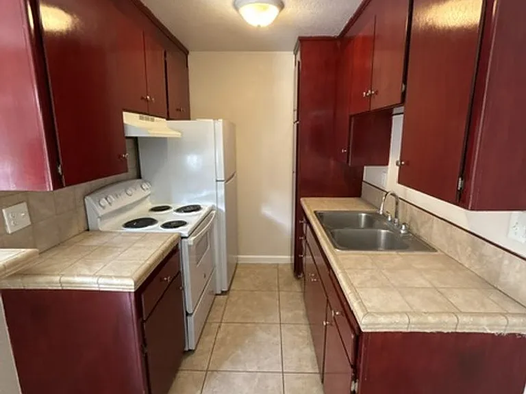 Osito Apartments — Photo 7