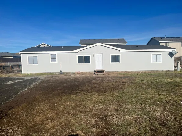 115 Riel Ln, Moxee, WA 98936
