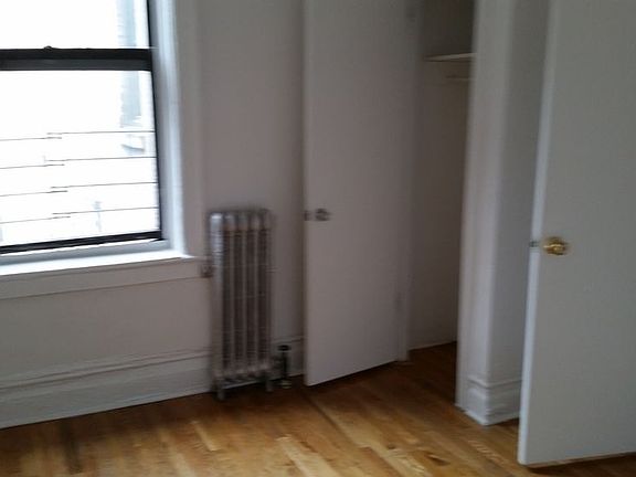 2nd image of 961 Saint Nicholas Ave APT 49