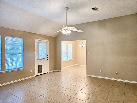 3rd image of 25627 Beaver Run Dr