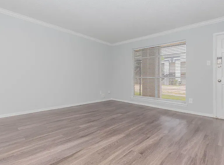 Galleria Flats Apartments — Photo 19